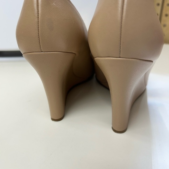 Kate Spade New York Leather Bow Accents Pumps - Picture 9 of 12